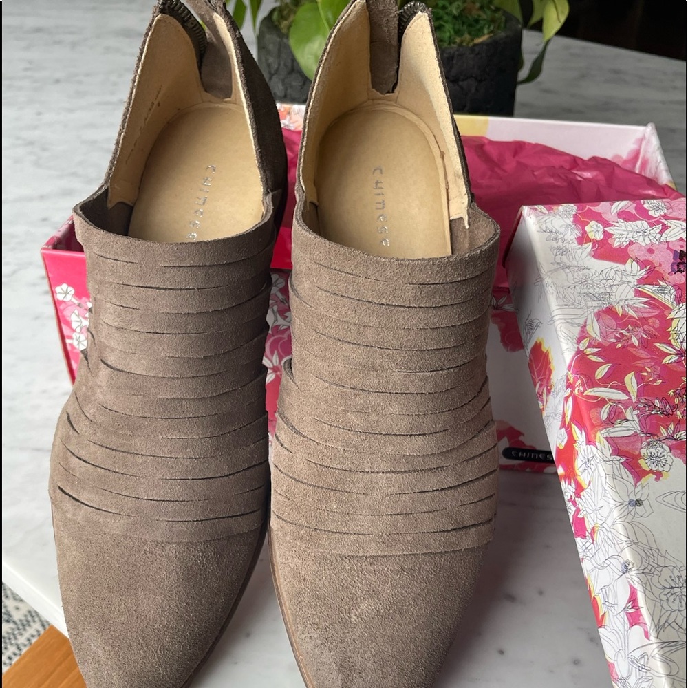 Chinese Laundry booties Danika suede taupe